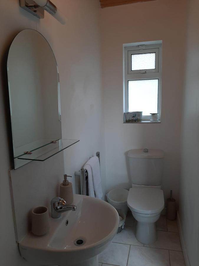 The Lodge Guesthouse Brittas Zewnętrze zdjęcie