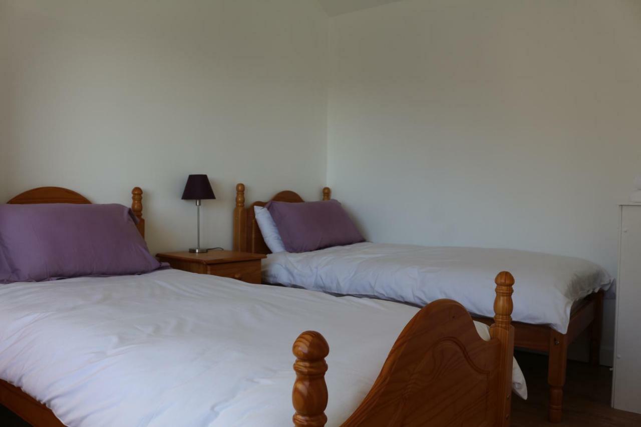 The Lodge Guesthouse Brittas Zewnętrze zdjęcie