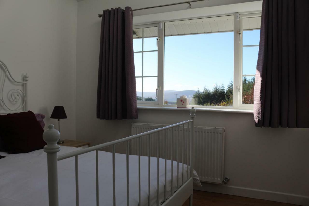The Lodge Guesthouse Brittas Zewnętrze zdjęcie
